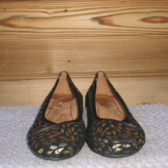 NWOB Vionic Caroll Ballet Flats Shoes 8.5 WIDE - Picture 4 of 9